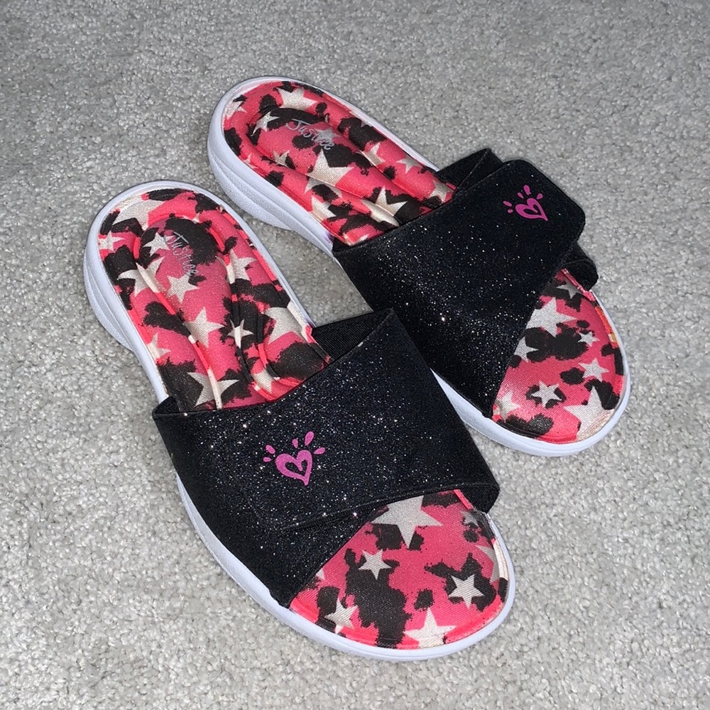 Justice sandals